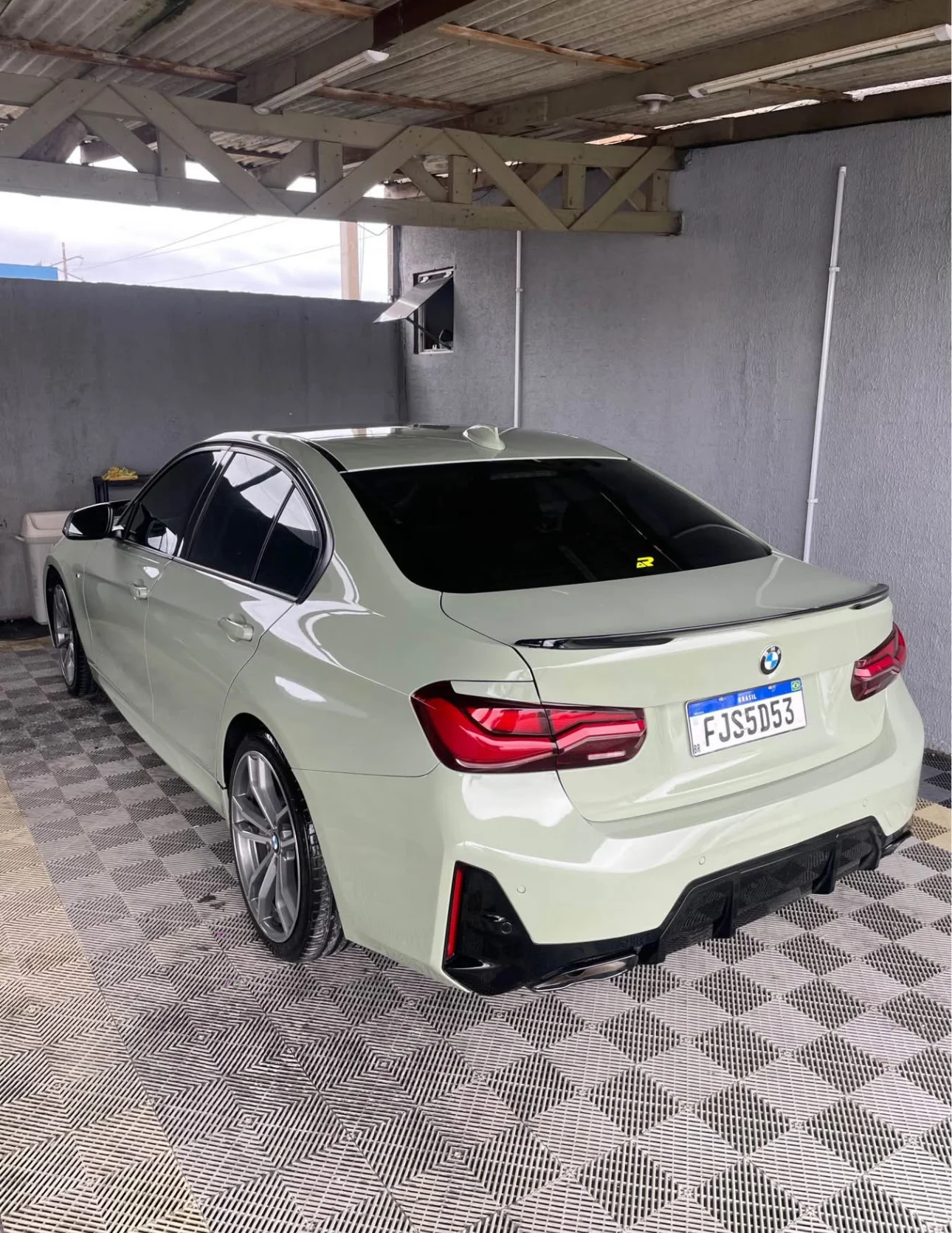 Body Kit BMW 320i G28 para BMW Série 3 F30 2013 a 2018 - Imagem 5