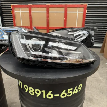 Par de Faróis em LED para Volkswagen Jetta 2011 a 2018 - 02